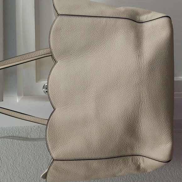 Kate Spade Leewood Place Scallop Tote Shoulder Bag Purse - Picture 7 of 9